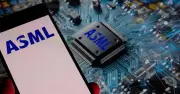 Huawei liên tục sản xuất chip cao cấp, Mỹ nghi ngờ Trung Quốc sở hữu máy EUV của ASML