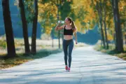 Đi bộ mỗi ngày nhưng vẫn không khỏe: Những sai lầm khiến bạn mất công