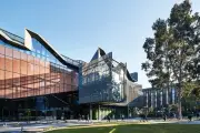 Đại học Monash vươn lên vị trí 31 thế giới trên bảng xếp hạng QS 2027