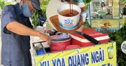 Đi tìm quán ăn quê nhà ở TP.HCM: Xu xoa xứ Quảng đưa khách về tuổi thơ