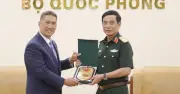 Đại tướng Phan Văn Giang tiếp quyền Bộ trưởng Hải quân Mỹ Hùng Cao