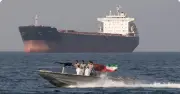 Iran lại đóng eo biển do lo Israel tấn công Lebanon