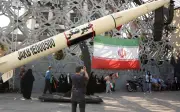 Iran phóng tên lửa vào Israel sau không kích Beirut, nguy cơ chiến tranh leo thang