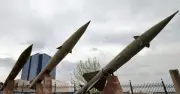 Iran tấn công phá hủy 18 mục tiêu Mỹ tại Kuwait và Bahrain