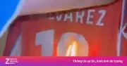 Julian Alvarez tuyên bố rời Atletico, fan đốt áo gây tranh cãi