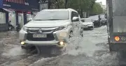 Kỹ năng sống còn khi ô tô trượt bánh xe trên đường trơn trượt
