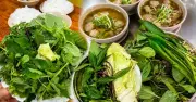 Khách Trung Quốc 3 ngày ở Việt Nam 'vỡ lẽ' lý do người Việt ít béo