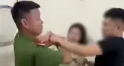 Khởi tố người phụ nữ tát đại úy công an đang làm nhiệm vụ ở Thái Nguyên