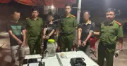 Khám xét khách sạn, Công an TPHCM bắt giữ 30 người trong đường dây ma túy liên tỉnh