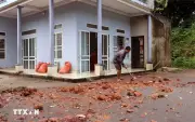 Khẩn trương khắc phục bùn đất tràn vào nhà dân sau mưa lớn ở Bắc Quang