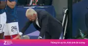 Khoảnh khắc Deschamps cúi đầu tri ân Mbappe gây bão mạng