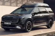 Kia Carnival thêm bản High Roof, không gian rộng rãi hơn