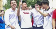 Kết thúc kỳ thi tốt nghiệp THPT 2026: Thí sinh rạng rỡ, nhiều khoảnh khắc xúc động