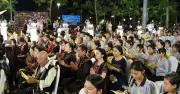 Lễ hội hoa đăng tại Nghênh Lương Đình: 10.000 ngọn nến cầu hòa bình