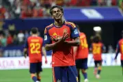 Lamine Yamal vượt Messi, vào top 10 cầu thủ trẻ nhất ghi bàn World Cup