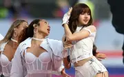 Lisa (BLACKPINK) biểu diễn tại lễ khai mạc FIFA World Cup 2026