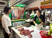 Lần đầu đưa thịt lợn tick xanh trách nhiệm vào chợ truyền thống TP.HCM