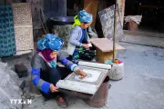 Lùng Tâm: Ngôi làng dệt lanh lưu giữ hồn văn hóa người Mông giữa cao nguyên đá