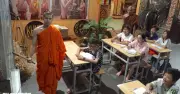 Lớp học tiếng Khmer miễn phí tại chùa Pothiwong giữa lòng TP.HCM