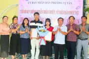 Mô hình chính quyền hai cấp tại Vị Tân phát huy hiệu quả, tỷ lệ hồ sơ đúng hạn trên 99%