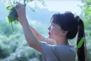 Ám ảnh sống chậm: Vợ muốn bỏ phố về quê, chồng lo cho tương lai con