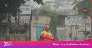 Mưa trắng trời giờ tan tầm, người dân TP.HCM chật vật xoay xở