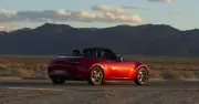 Mazda MX-5 giá từ 1,3 tỉ đồng hút hàng trăm khách Việt đặt mua