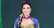 MC Kim Huyền Sâm sở hữu hàng trăm áo dài, mỗi thiết kế chỉ mặc một lần