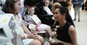 Meghan Markle bị chỉ trích đạo đức giả khi đăng ảnh con gái Lilibet