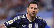 Messi phá hai kỷ lục World Cup, Argentina toàn thắng vòng bảng