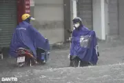 Miền Bắc và Nam mưa to nhiều ngày, Biển Đông sắp đón áp thấp nhiệt đới