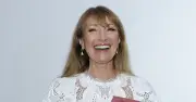 Minh tinh Jane Seymour tuổi 75 trẻ đẹp, xúc động giao lưu với khán giả Việt