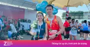 Màn cầu hôn bằng nhẫn kim cương tại vạch dịch gây sốt mạng