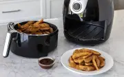 Mẹo giữ lớp chồng đỉnh bền đẹp như mới, ngừa nội chiến không đau