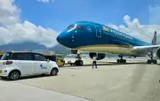 Máy bay Vietnam Airlines hạ cánh khẩn tại Hong Kong cứu hành khách