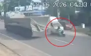 Ấn Độ: Tai nạn giao thông thương tâm, xe máy đâm trực diện xe minivan