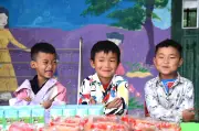 Đến với những phận đời khó khăn, càng hiểu thêm giá trị nghề báo