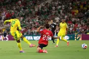 Nam Phi 1-0 Hàn Quốc: Maseko mở tỷ số hiệp 2