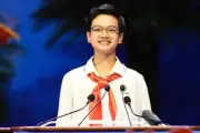 Nam sinh lớp 8 gây sốt tại Đại hội Đoàn: 'Em ước mơ trở thành nghệ sĩ tri thức'