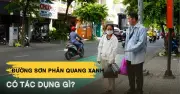 Đường sơn phản quang xanh ở TP.HCM giúp nhận diện điểm dừng xe buýt từ xa