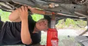 Nghề cứu hộ ô tô ở TP.HCM: Những giấc ngủ cắt đôi và cuộc đua với tử thần