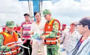 Nghĩa tình quân dân nơi bến cảng: Điểm tựa vững chắc cho ngư dân vươn khơi