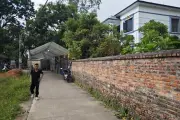 Nghi phạm thảm án Bắc Ninh dùng hơi cay chống trả khi bị vây bắt