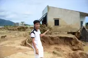 Người dân Lâm Đồng trực tiếp giám sát hồ chứa sau vụ vỡ làm một người chết