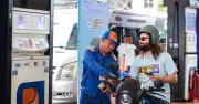 Người dân TP.HCM đổ xăng E10 bình thường, không thấy khác biệt