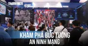 Người dân xếp hàng học chống lừa đảo trực tuyến tại Bức tường an ninh mạng