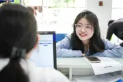 Người dùng tấp nập xác thực thuê bao trước hạn chót 15/6