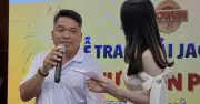 Người đàn ông trúng Vietlott gần 84 tỉ đồng công khai nhận thưởng không đeo mặt nạ