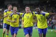 Ngôi sao Arsenal tỏa sáng, Thụy Điển đại thắng Tunisia 5-1