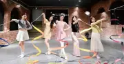 Người trẻ tìm đến múa lụa: Từ sàn đấu chuyên nghiệp đến lớp học cộng đồng
